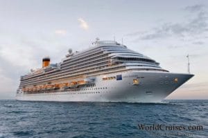 Fotos: Costa Diadema chega a Gênova para batismo