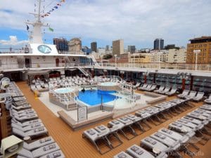 F-Piscina5 Azamara Journey