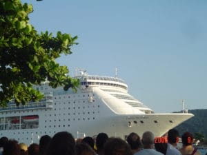Há exatos dez anos, Porto de Santos recebia nove navios em um só dia