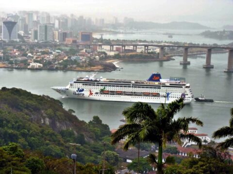 Cruzeiros em Vitória