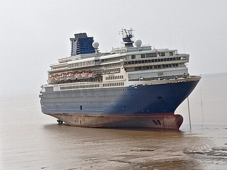 navio de cruzeiro sucata