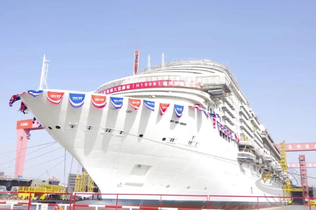 Adora Cruises