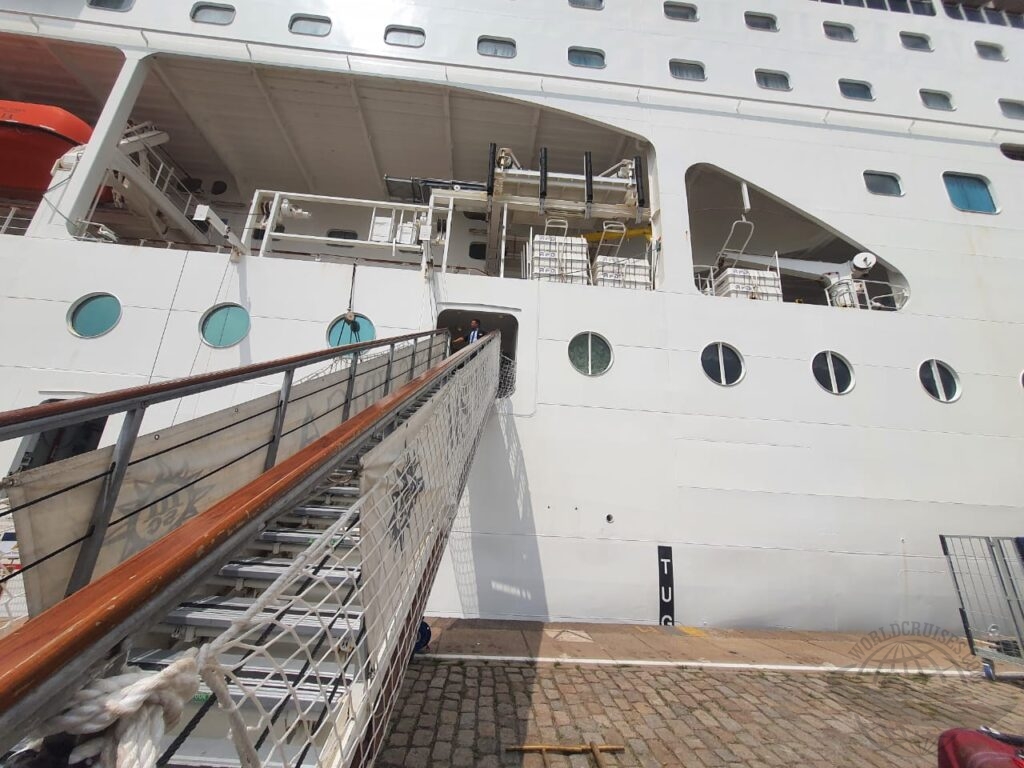 MSC Lirica