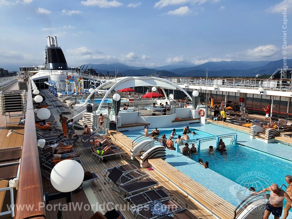 MSC Lirica