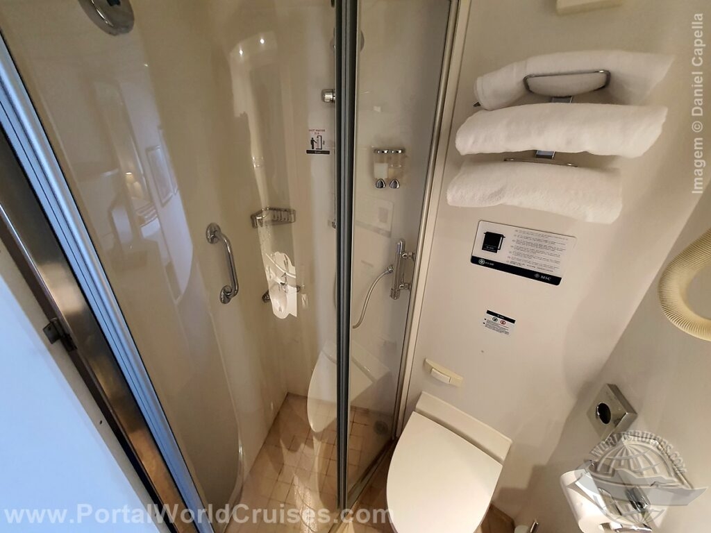 MSC Lirica cabine