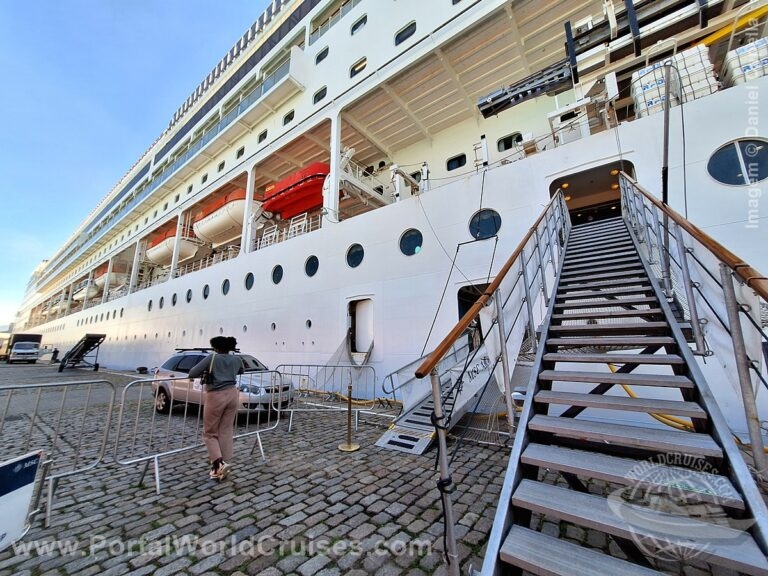 MSC Armonia embarque