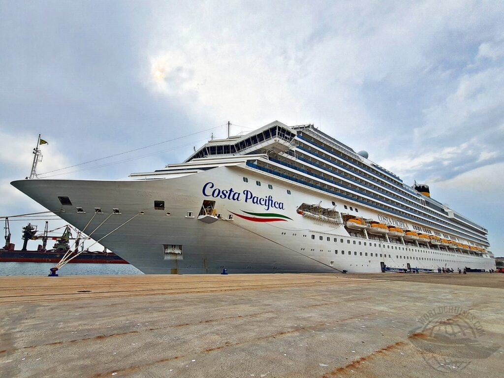 Costa Pacifica