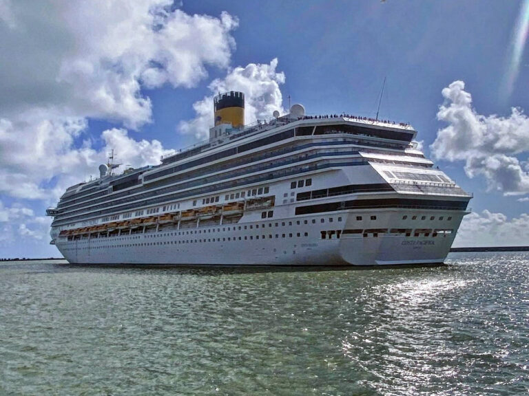 Costa Pacifica Recife