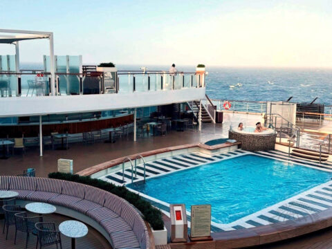 Ataques piratas navio de cruzeiros