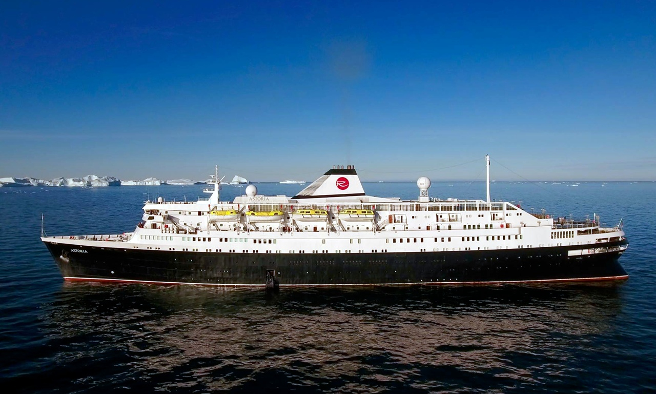 navio de cruzeiro mais antigo Astoria