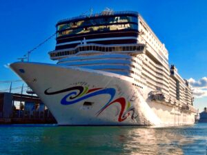 Norwegian Epic Catânia incidente