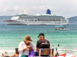 Cabo Frio retorno navios de cruzeiro