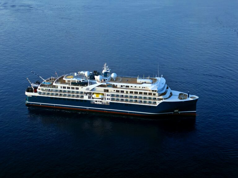 navio de luxo em João Pessoa
