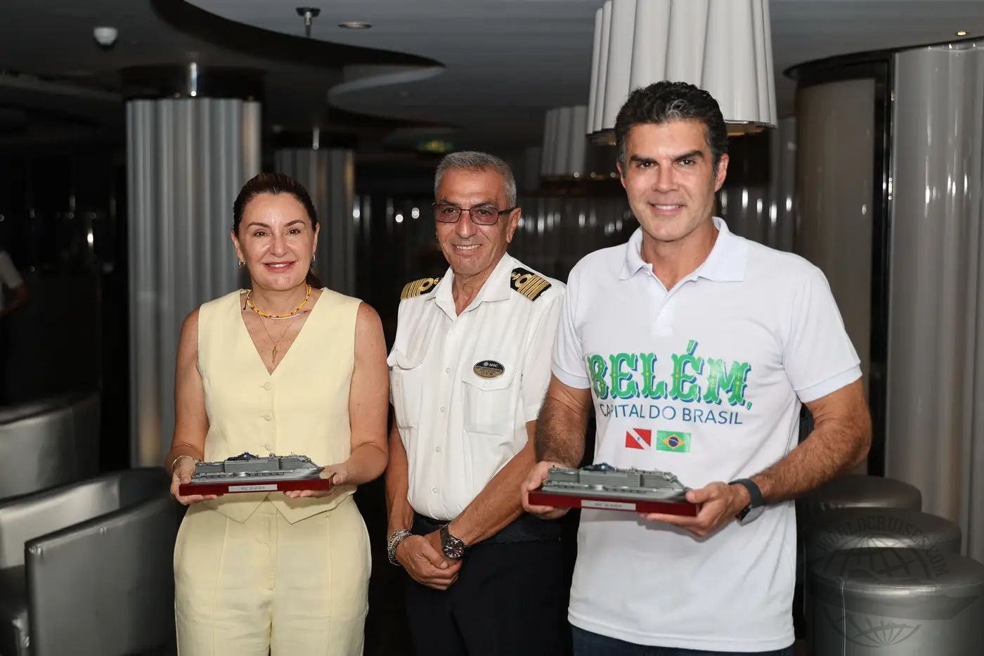 Governador do Pará visita navios COP30