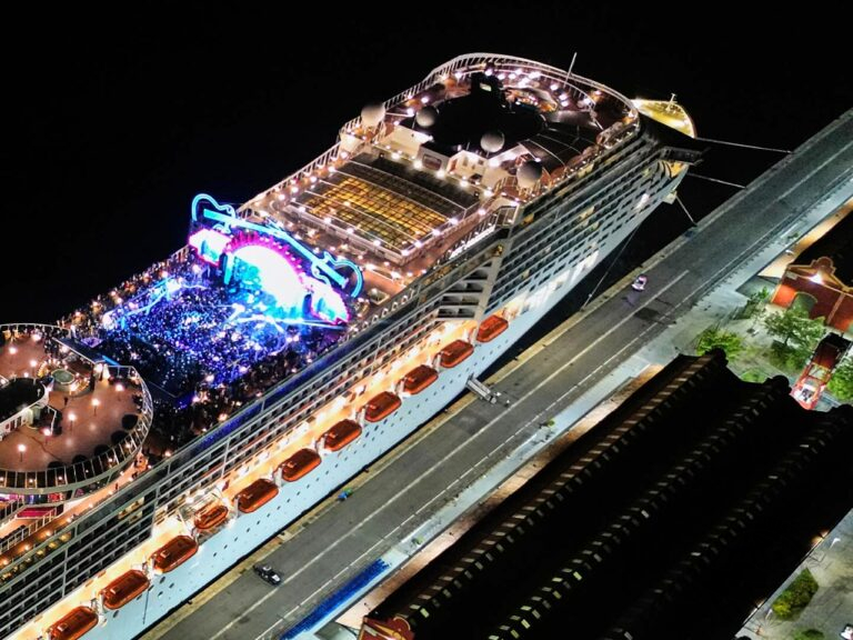 Navio Chitãozinho e Xororó 2025