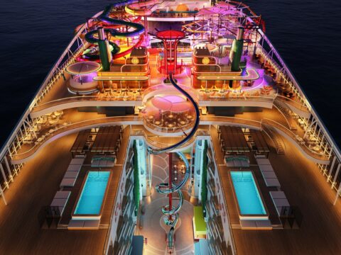 escorregador MSC World Asia