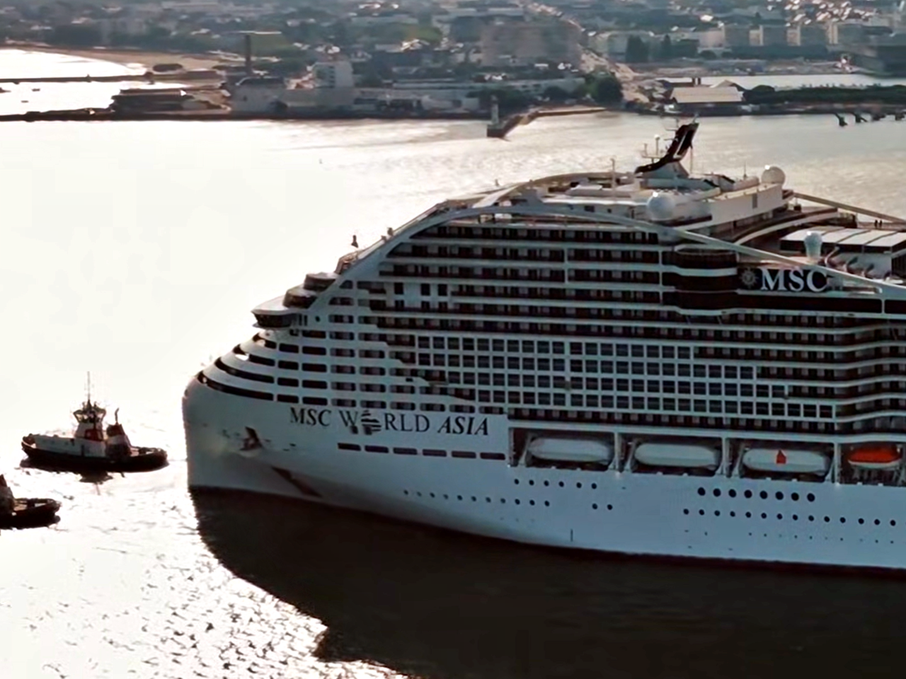MSC World Asia construção