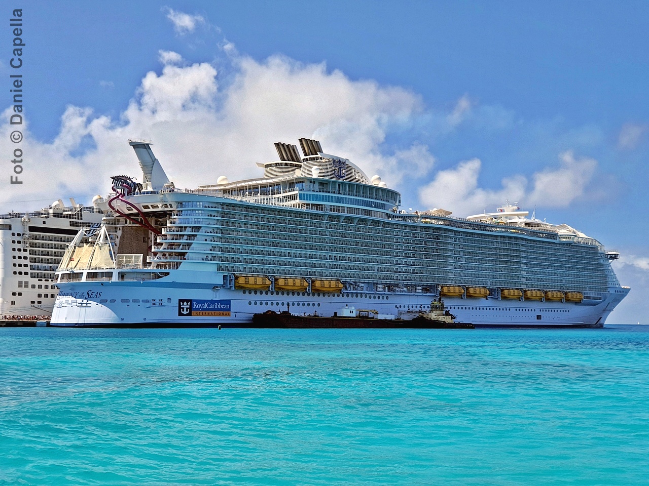 Harmony of the Seas, da Royal Caribbean International, sétimo maior navio de cruzeiro do mundo em 2026