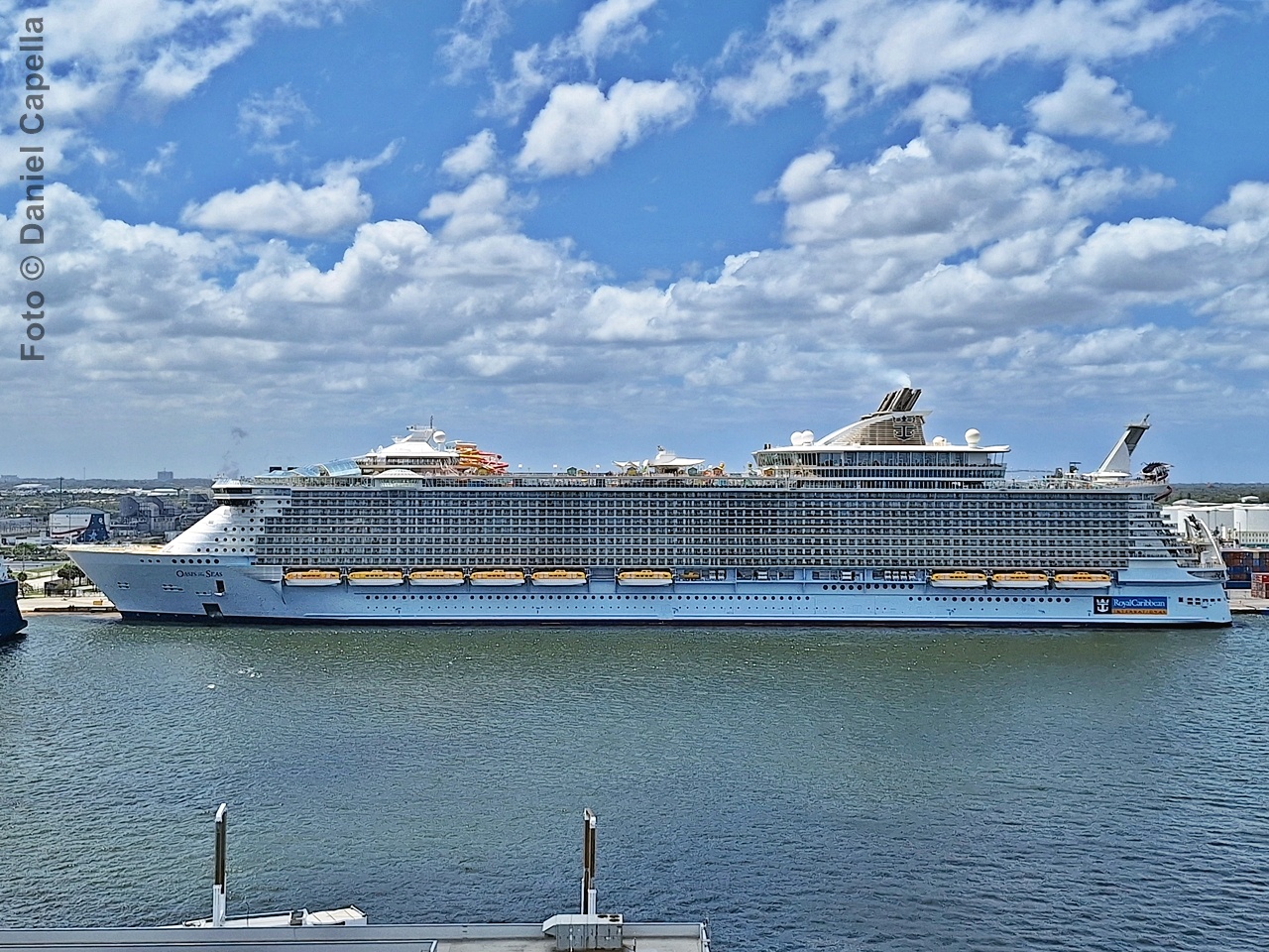 Oasis of the Seas, da Royal Caribbean International, oitavo maior navio de cruzeiro do mundo em 2026