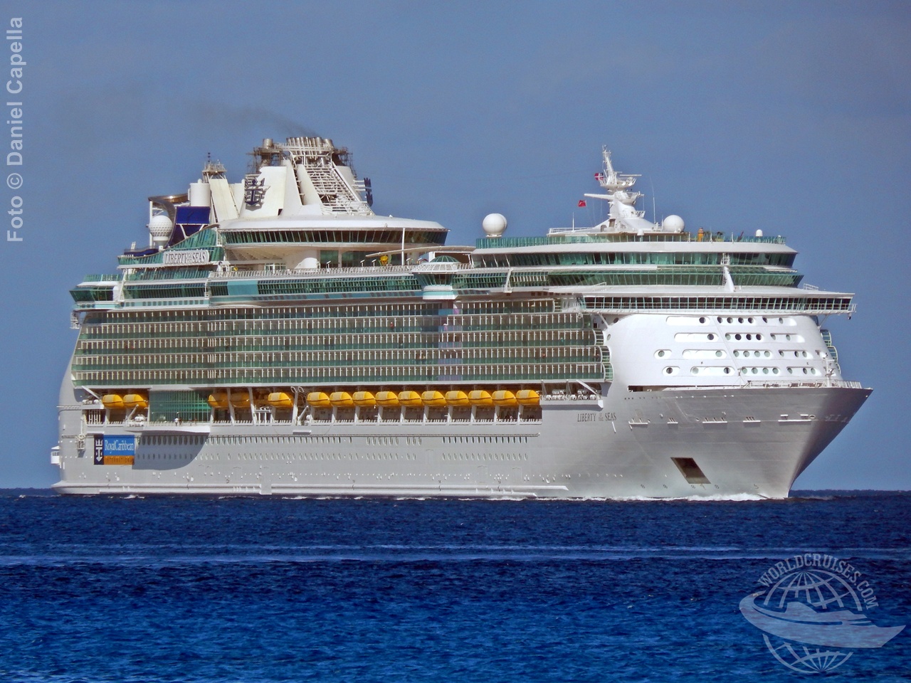 Liberty of the Seas em navegação no Caribe